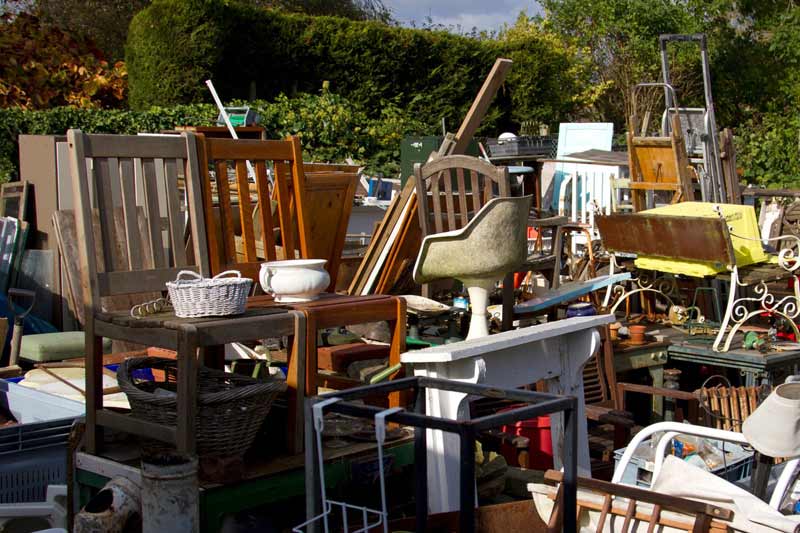Fast rubbish removal service Sydney — truck and crew on site